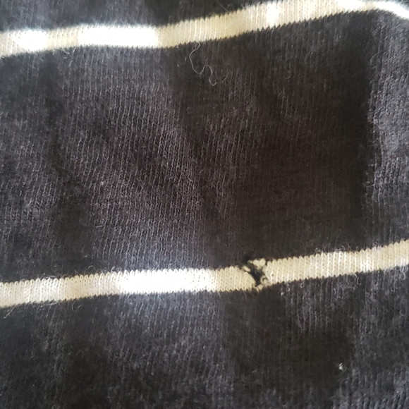 hippie laundry black white stripe tee vneck Size Medium - Picture 8 of 9